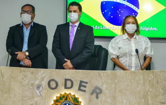 Legislativo de Camaragibe em ato antidemocrático se une ao executivo para fortalecer projeto de poder da Prefeita Nadegi