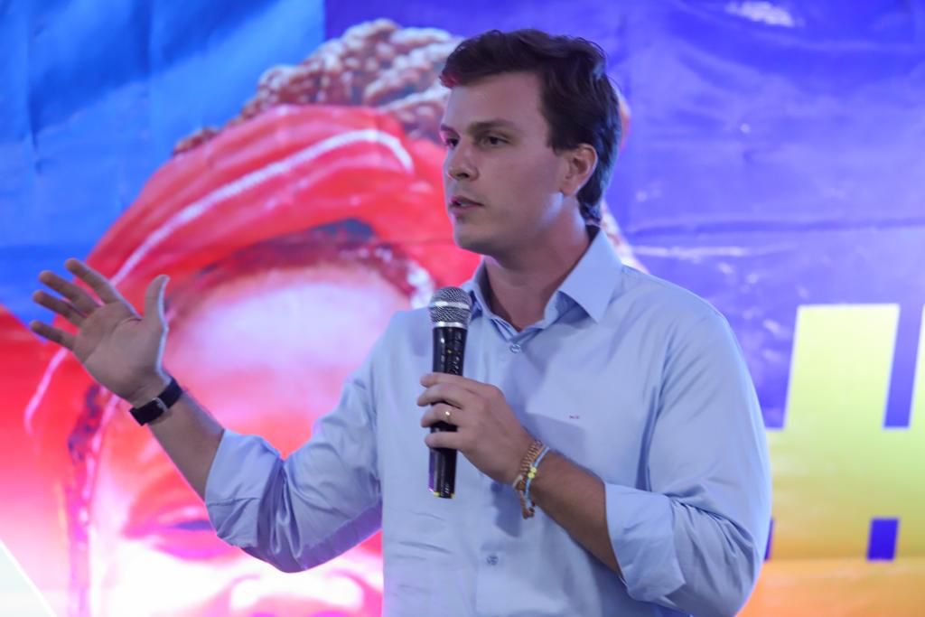 Em Belo Jardim, Miguel Coelho cobra reação do Governo do Estado
