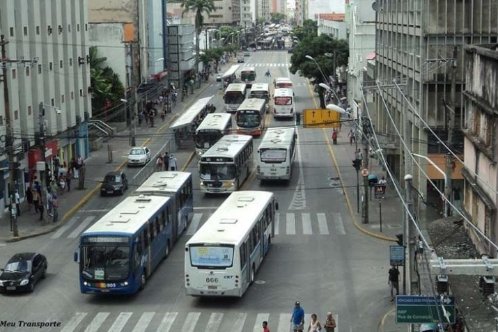 POR DETERMINAÇÃO DO TCE, GOVERNO DE PE SUSPENDE TRANSFERÊNCIA DE R$8 MILHÕES MENSAIS PARA EMPRESAS DE ÔNIBUS DO GRANDE RECIFE